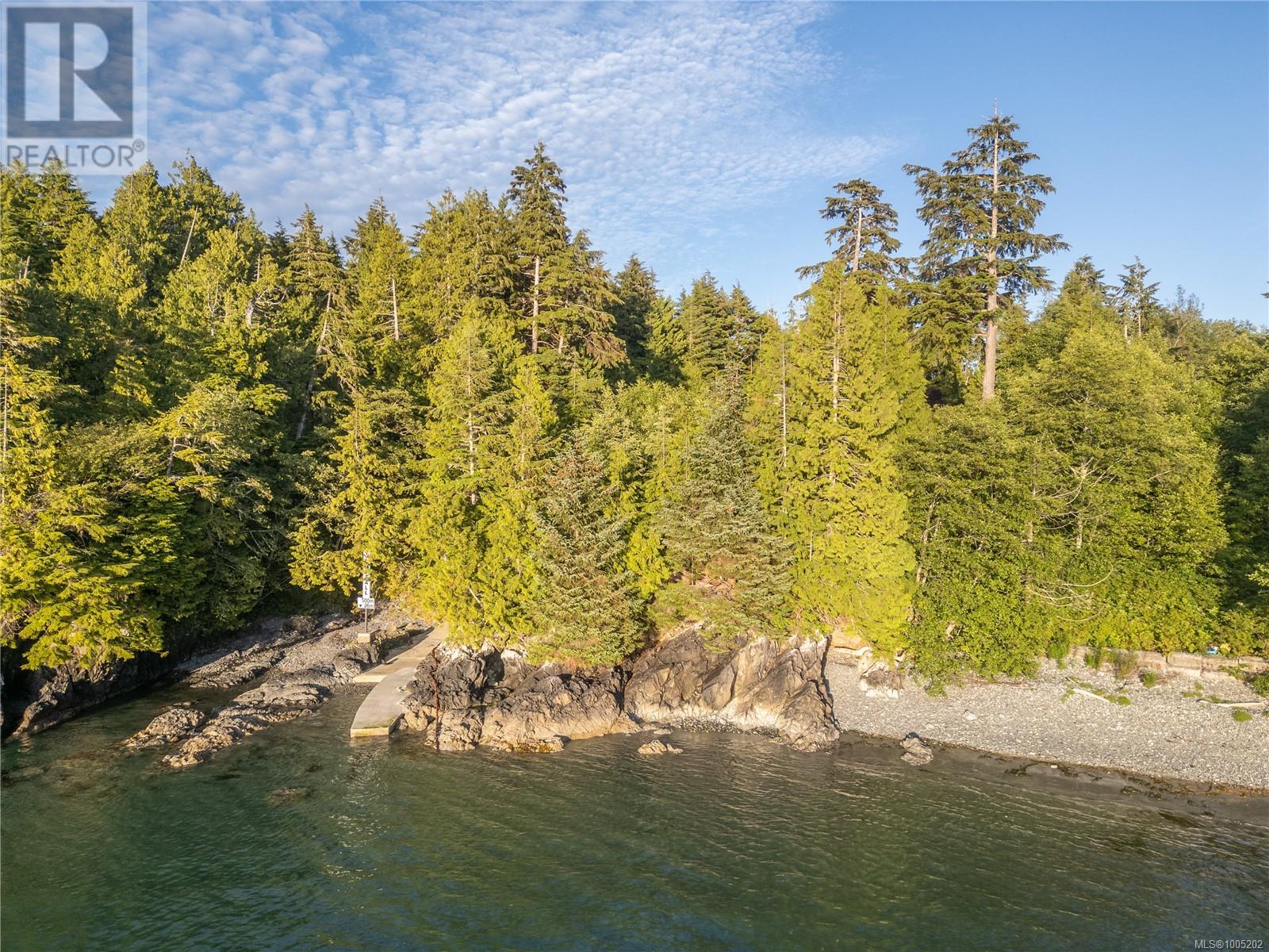 261 Cedar St, Tofino