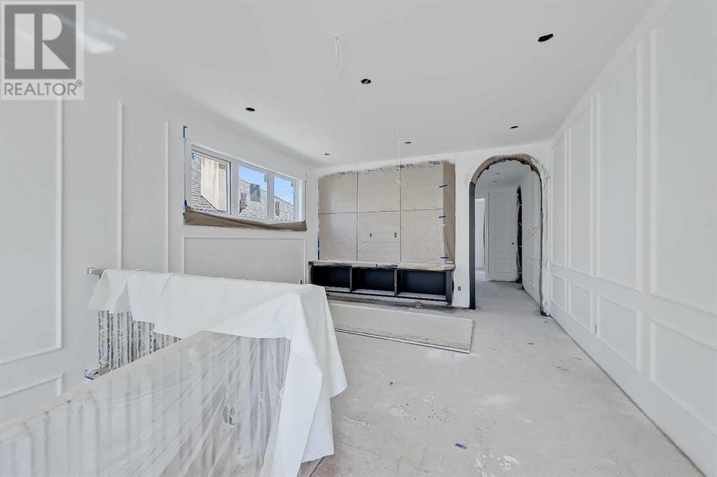 Single Family House for Sale in  Broadview Road NW West Hillhurst Calgary 