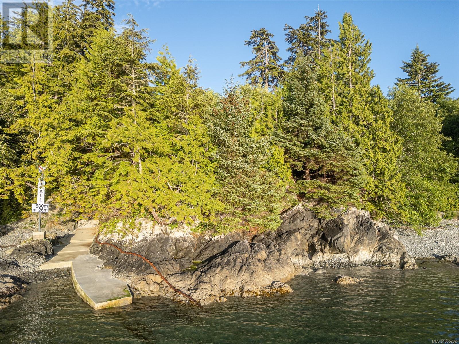 261 Cedar St, Tofino
