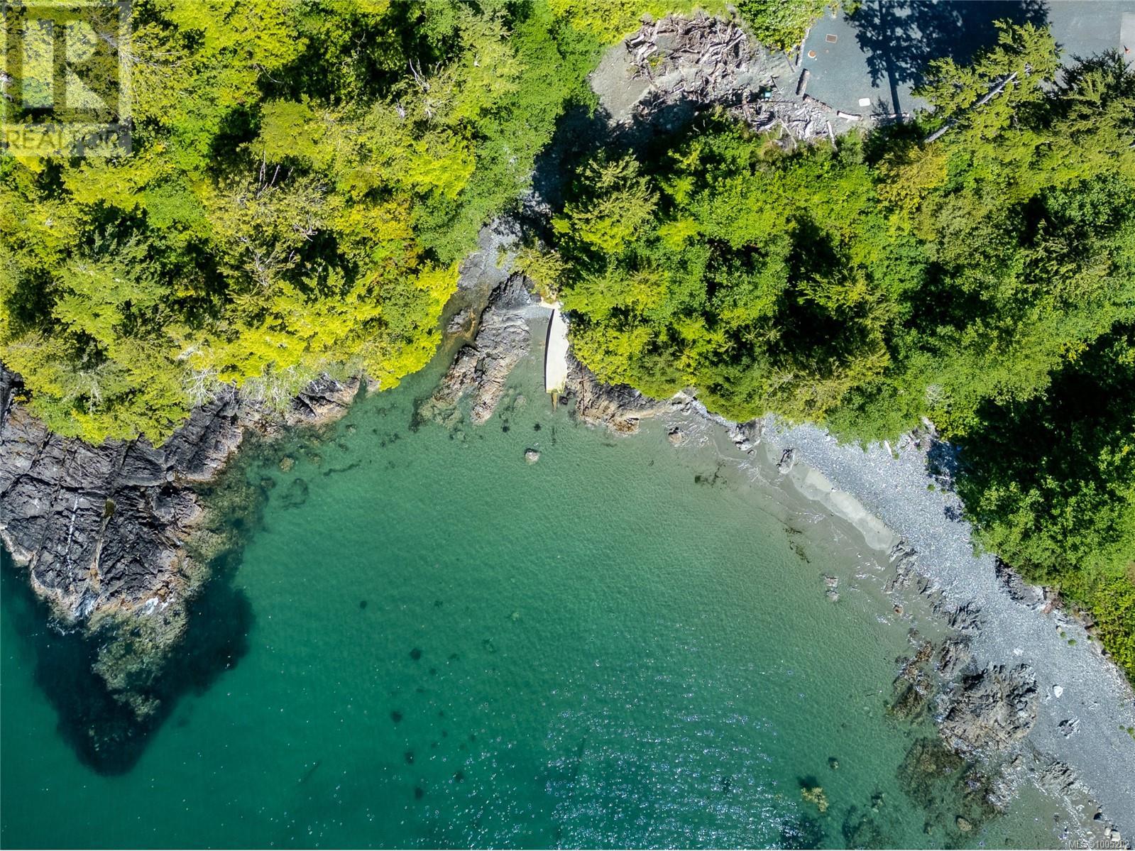 261 Cedar St, Tofino