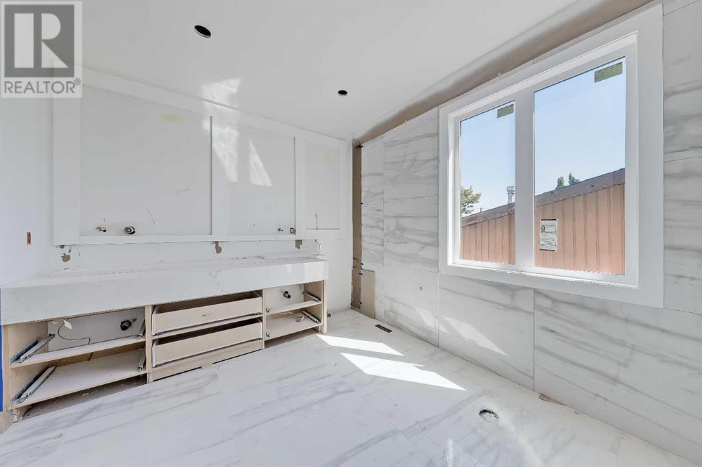 Single Family House for Sale in  Broadview Road NW West Hillhurst Calgary 