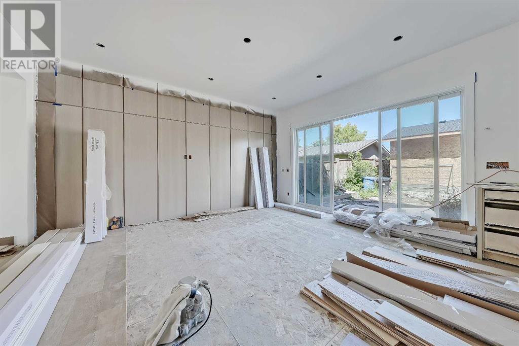 Single Family House for Sale in  Broadview Road NW West Hillhurst Calgary 