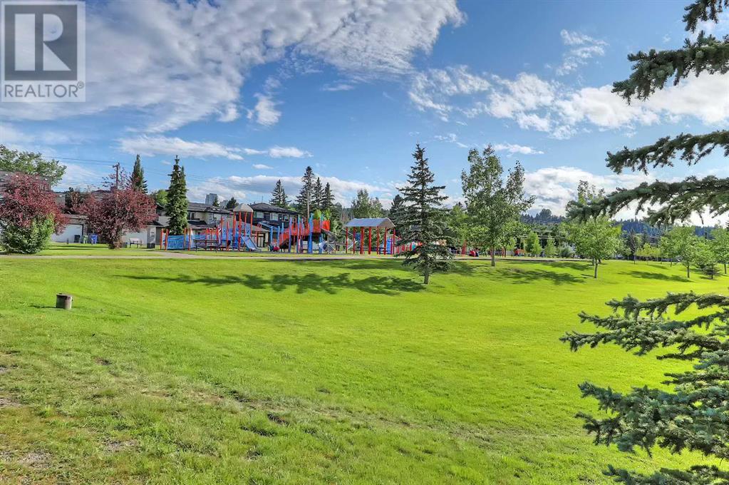 Single Family House for Sale in  Broadview Road NW West Hillhurst Calgary 