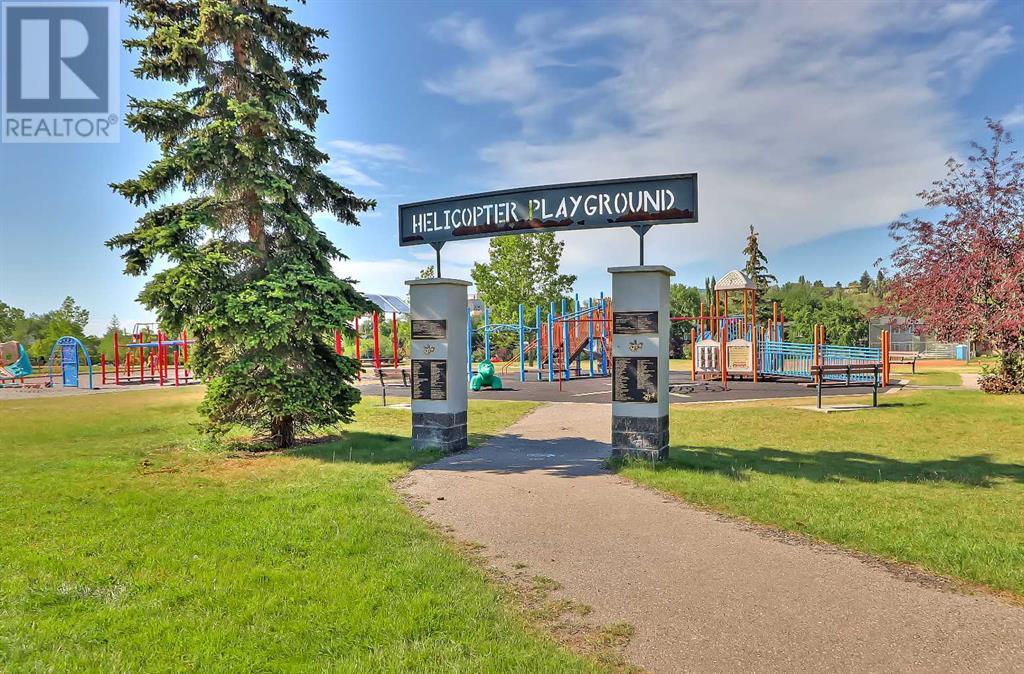 Single Family House for Sale in  Broadview Road NW West Hillhurst Calgary 