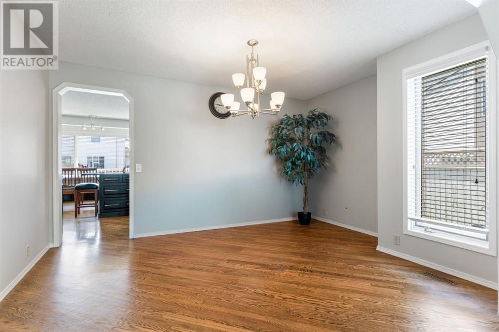 Single Family House for Sale in  Harvest Oak Green NE Harvest Hills Calgary 