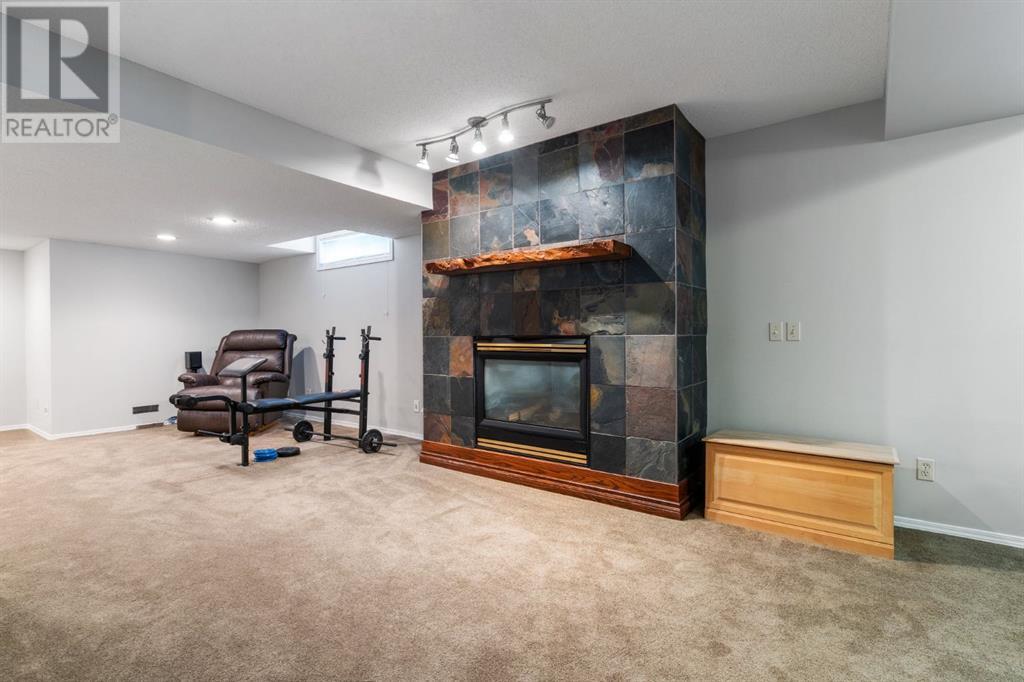 Single Family House for Sale in  Harvest Oak Green NE Harvest Hills Calgary 