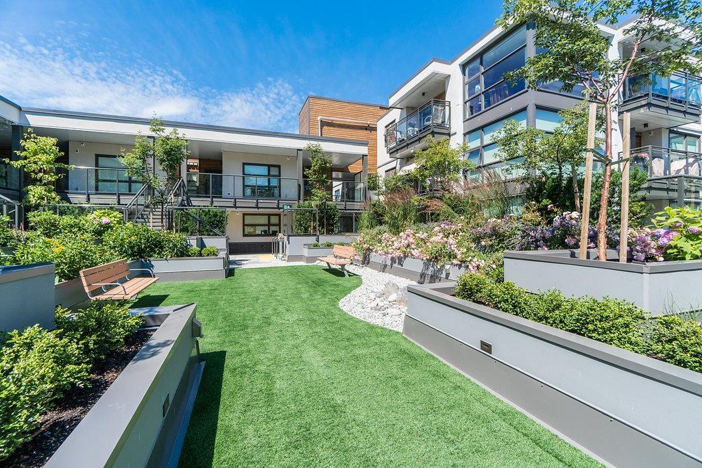 303 1160 OXFORD STREET, White Rock