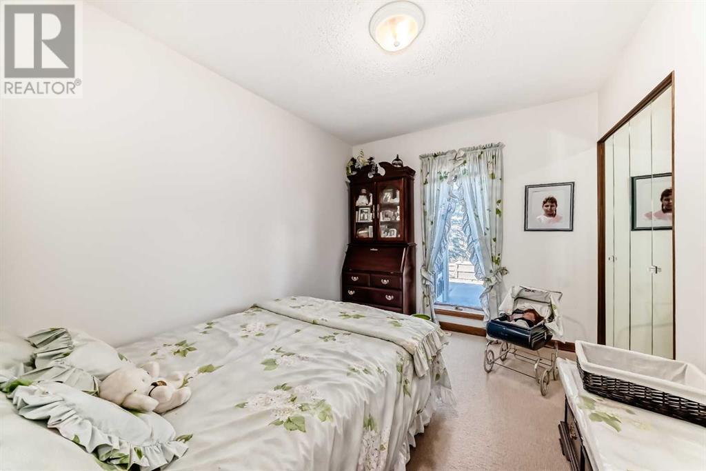 Single Family House Bungalow for Sale in   Street NW Hounsfield Heights/Briar Hill Calgary 