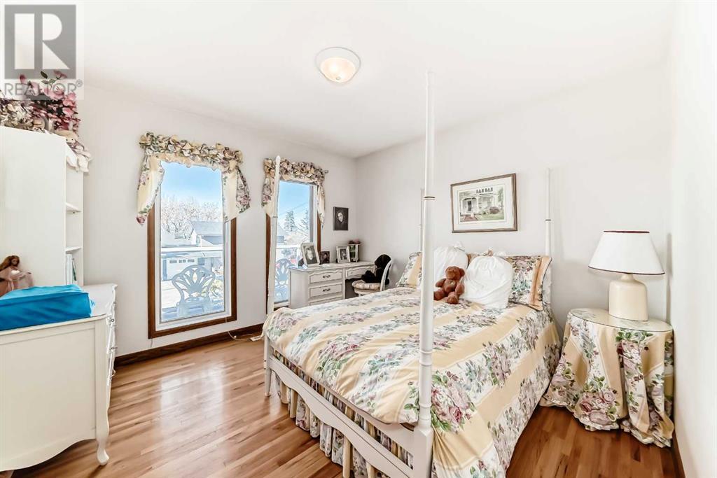 Single Family House Bungalow for Sale in   Street NW Hounsfield Heights/Briar Hill Calgary 