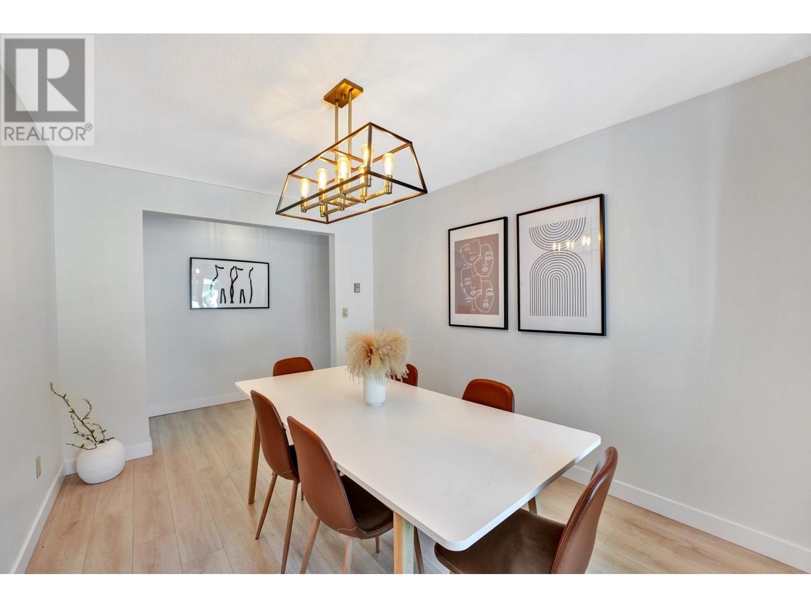 5504 DERBY ROAD, Sechelt