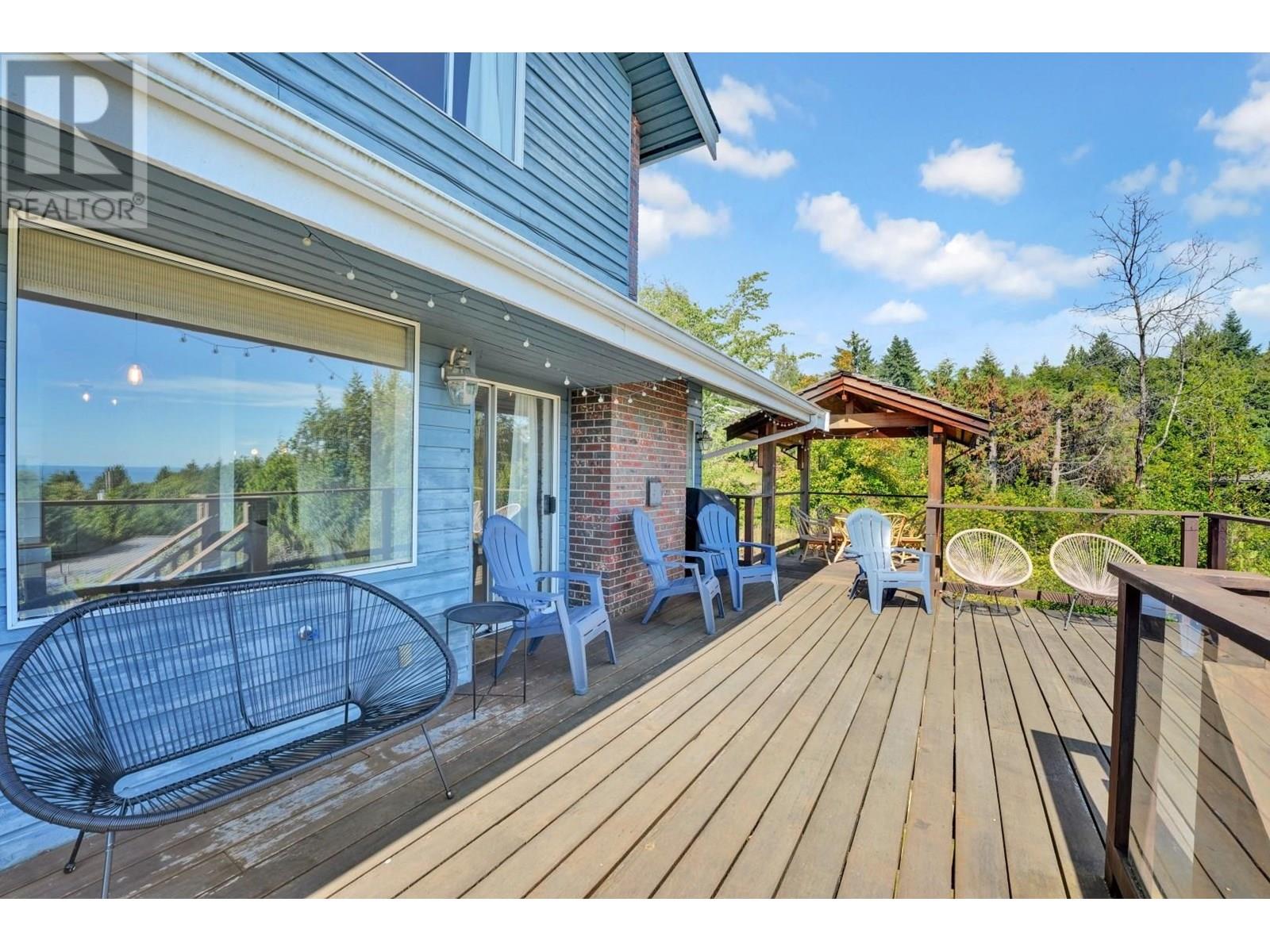 5504 DERBY ROAD, Sechelt