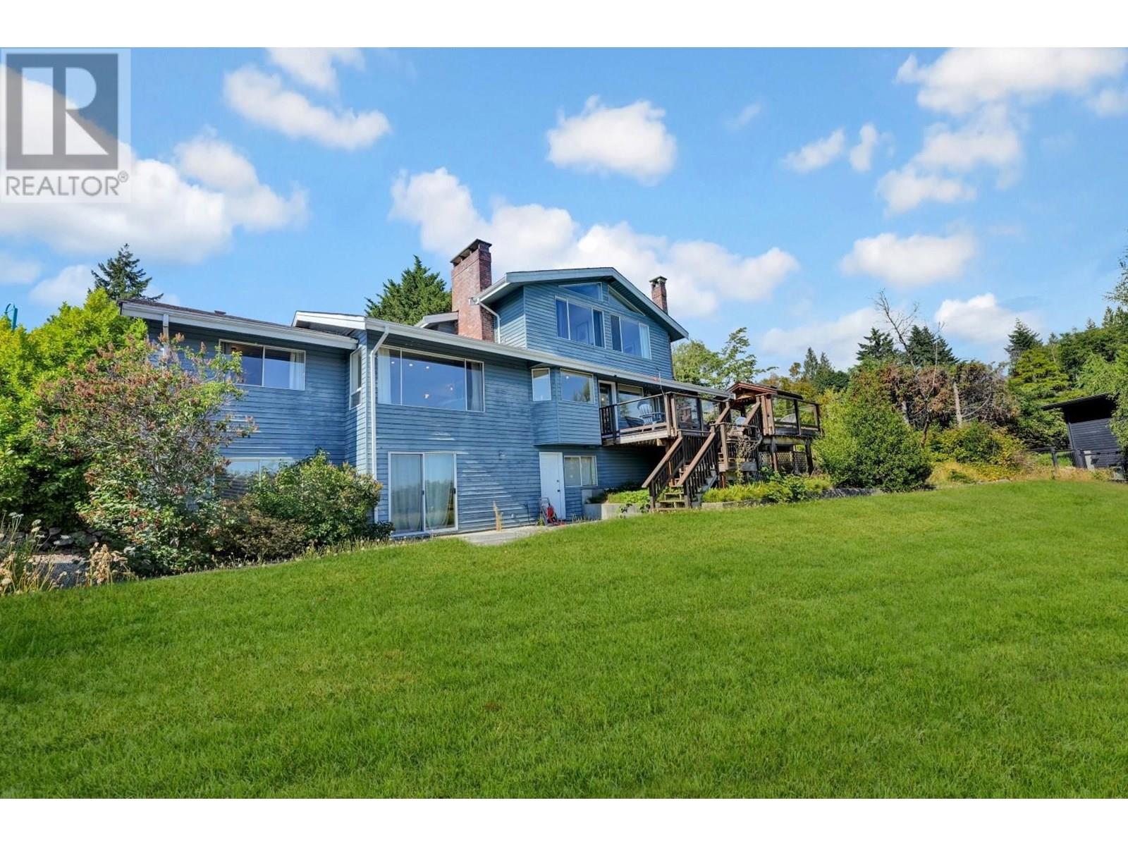 5504 DERBY ROAD, Sechelt
