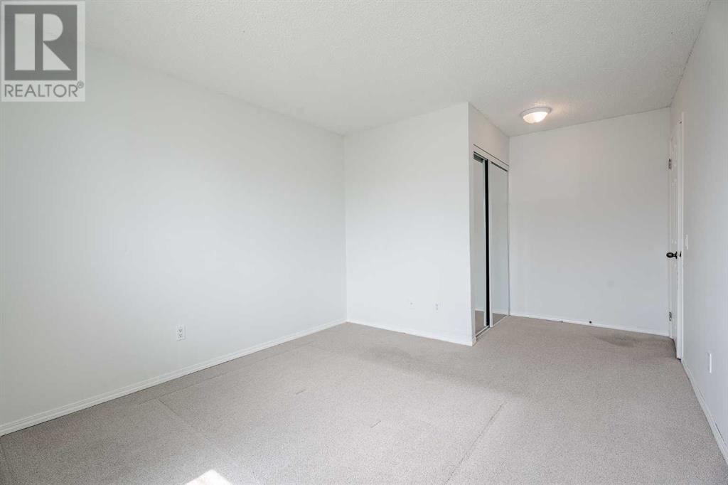 Single Family House for Sale in    Street NE Rundle Calgary 