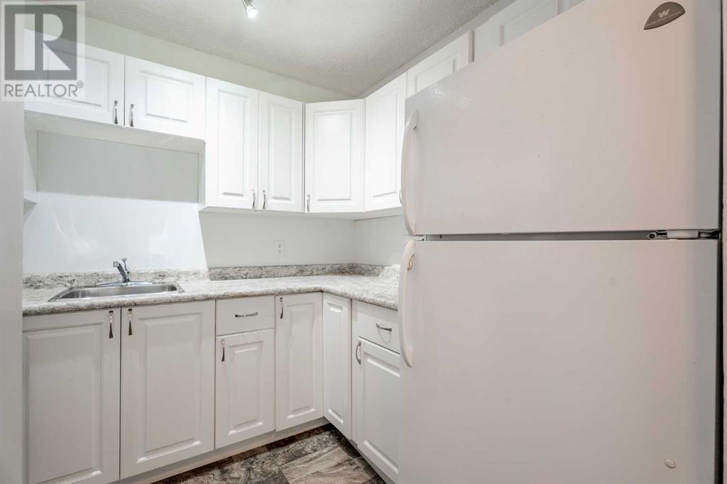 Single Family House for Sale in    Street NE Rundle Calgary 