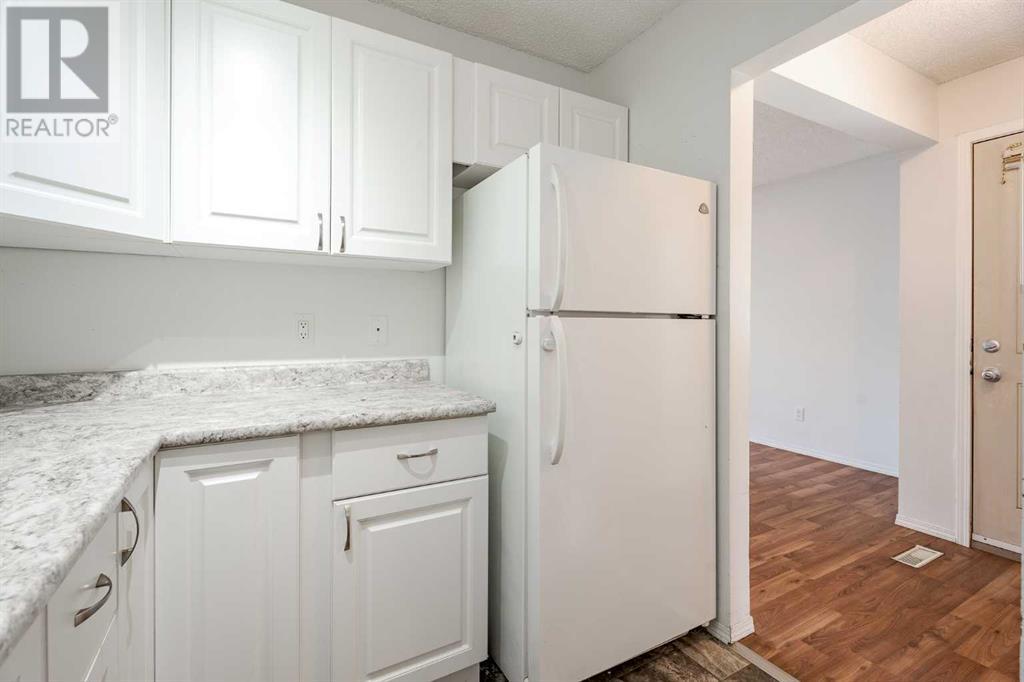 Single Family House for Sale in    Street NE Rundle Calgary 
