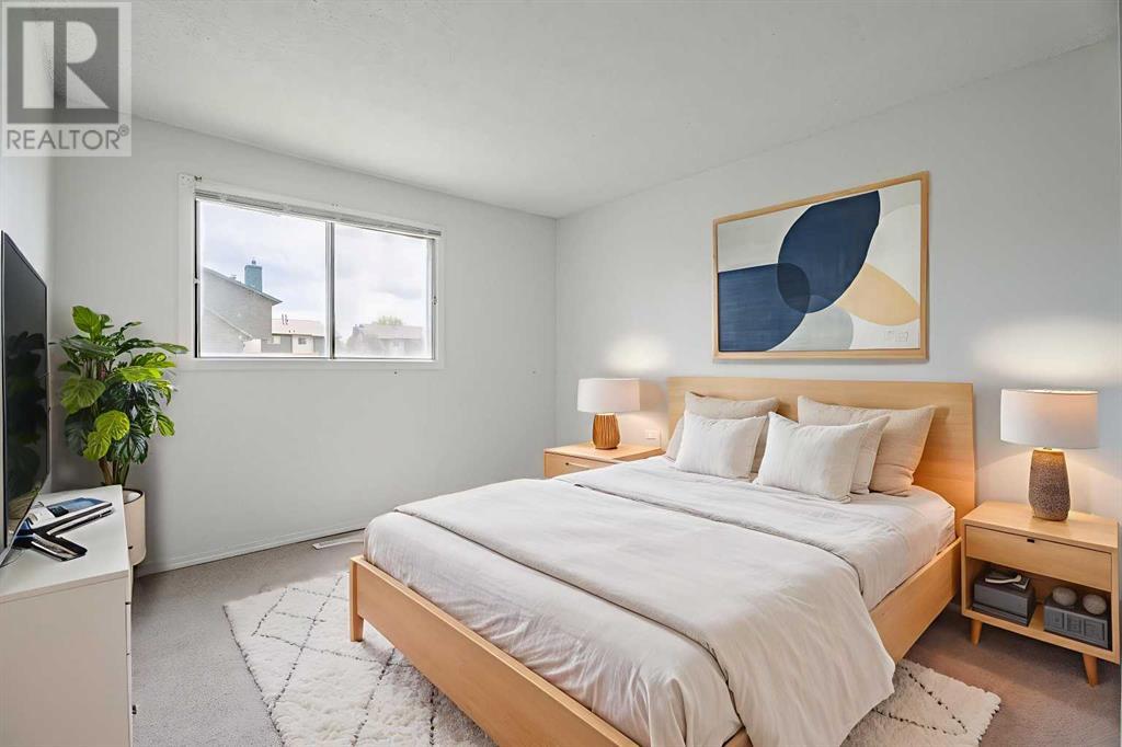 Single Family House for Sale in    Street NE Rundle Calgary 