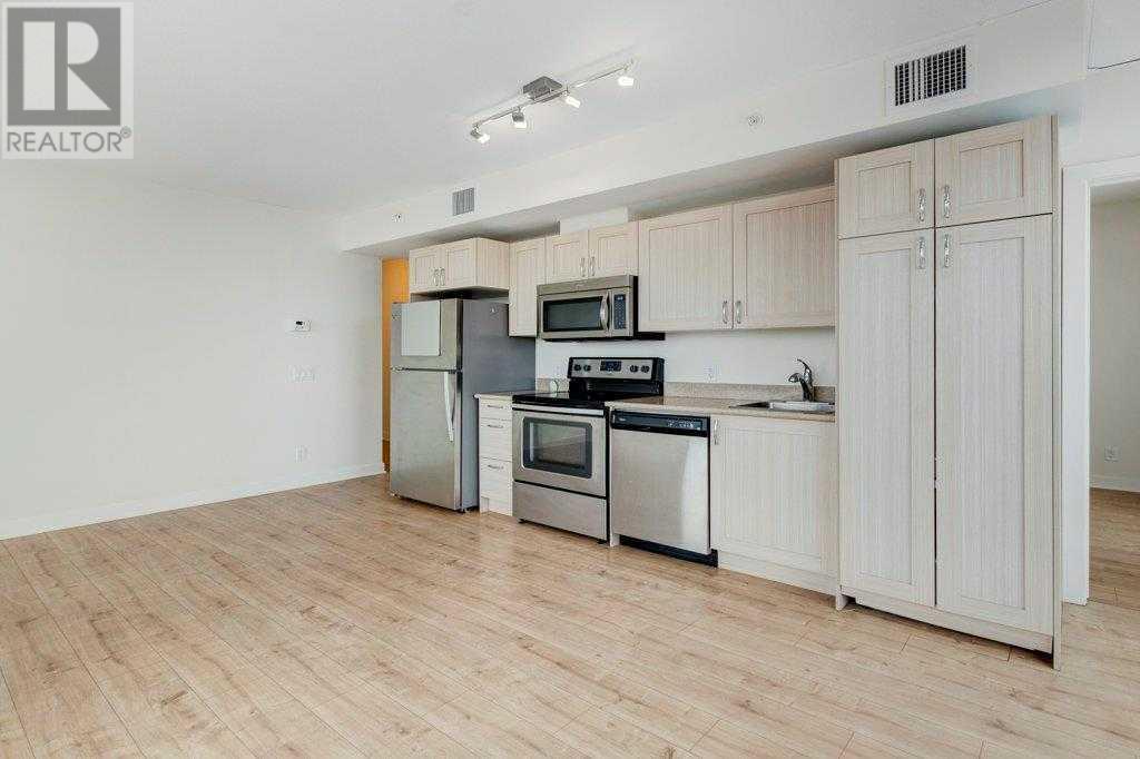 Single Family House for Sale in   Brentwood Common NW Brentwood Calgary 