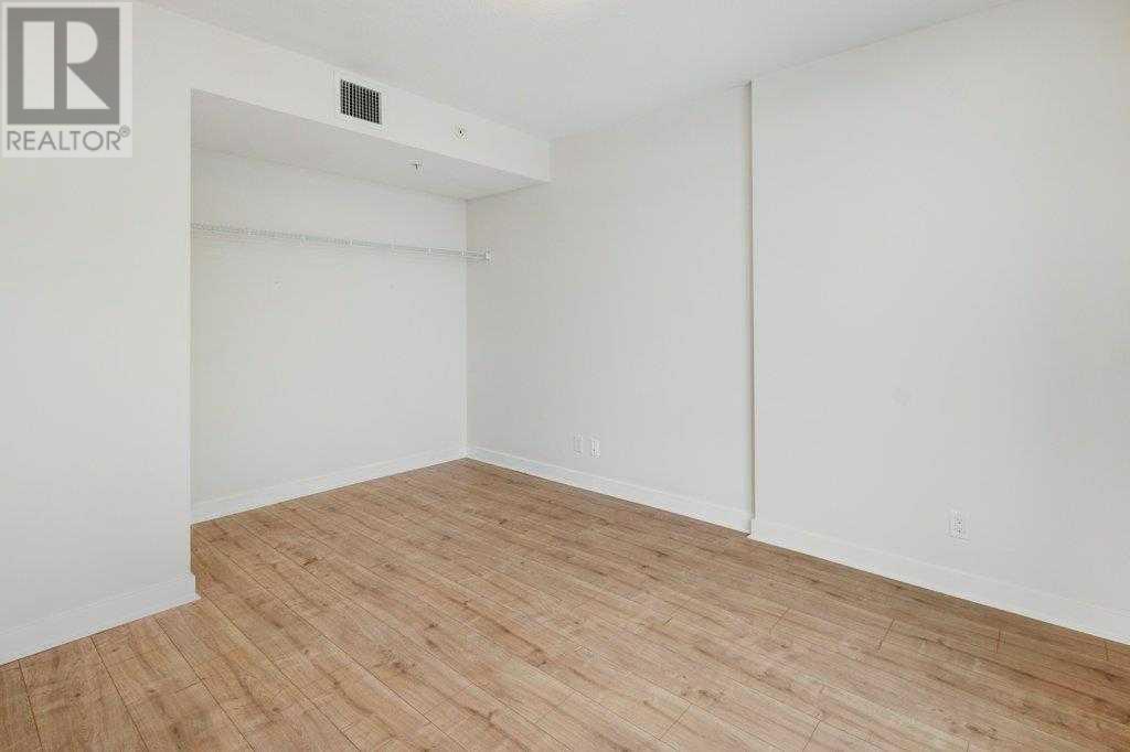 Single Family House for Sale in   Brentwood Common NW Brentwood Calgary 