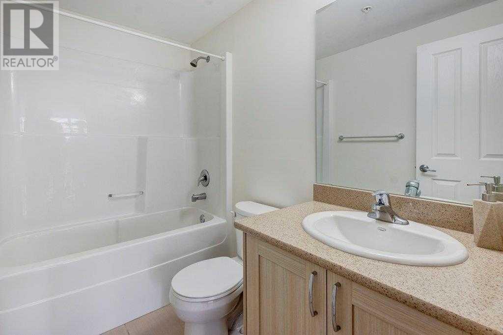 Single Family House for Sale in   Brentwood Common NW Brentwood Calgary 