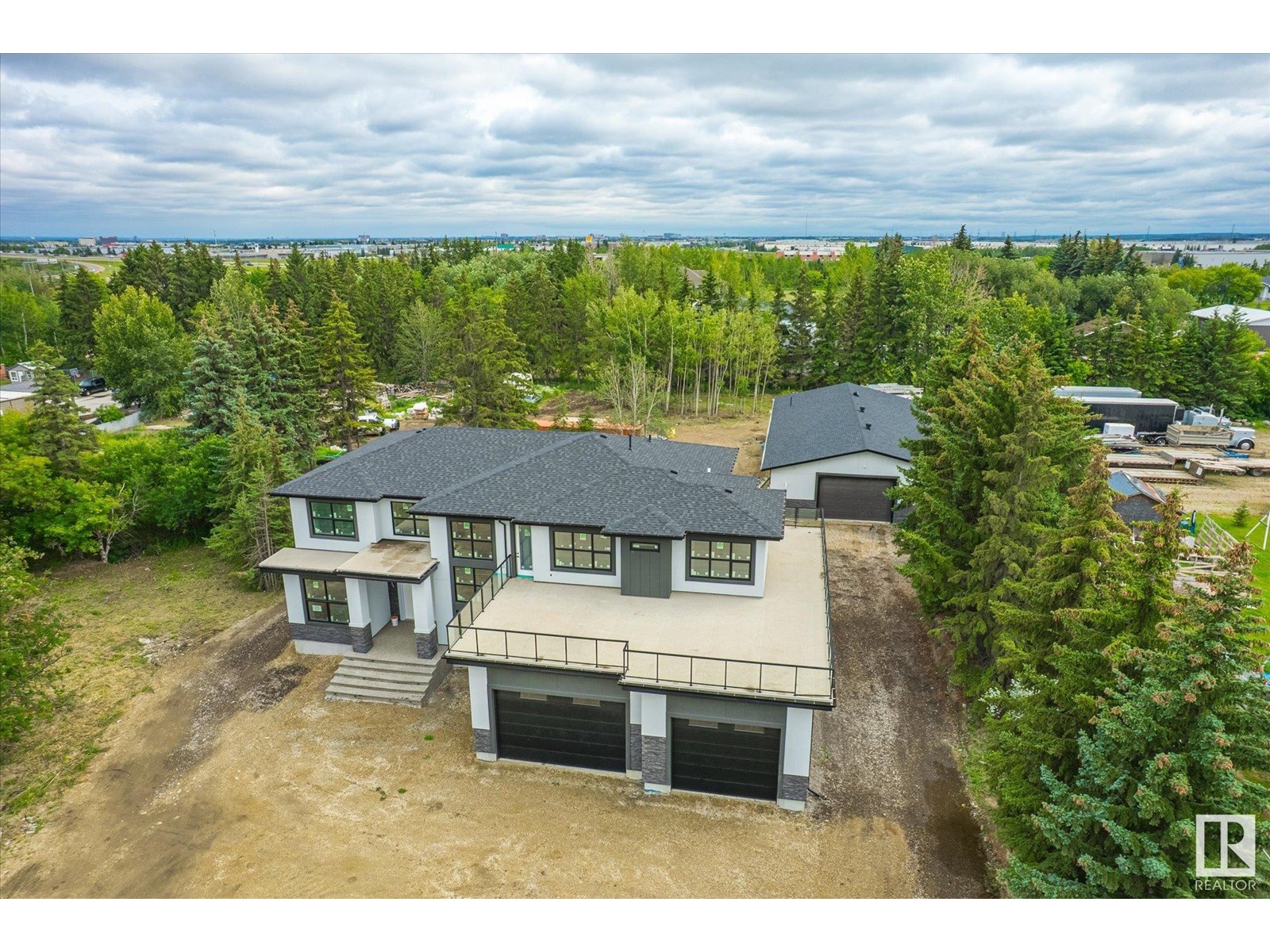 Photo 6 of 18445 122 Av Nw, Edmonton AB