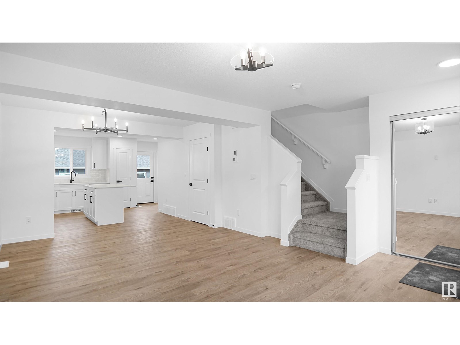 Photo 7 of 1299 Keswick Dr Sw, Edmonton AB