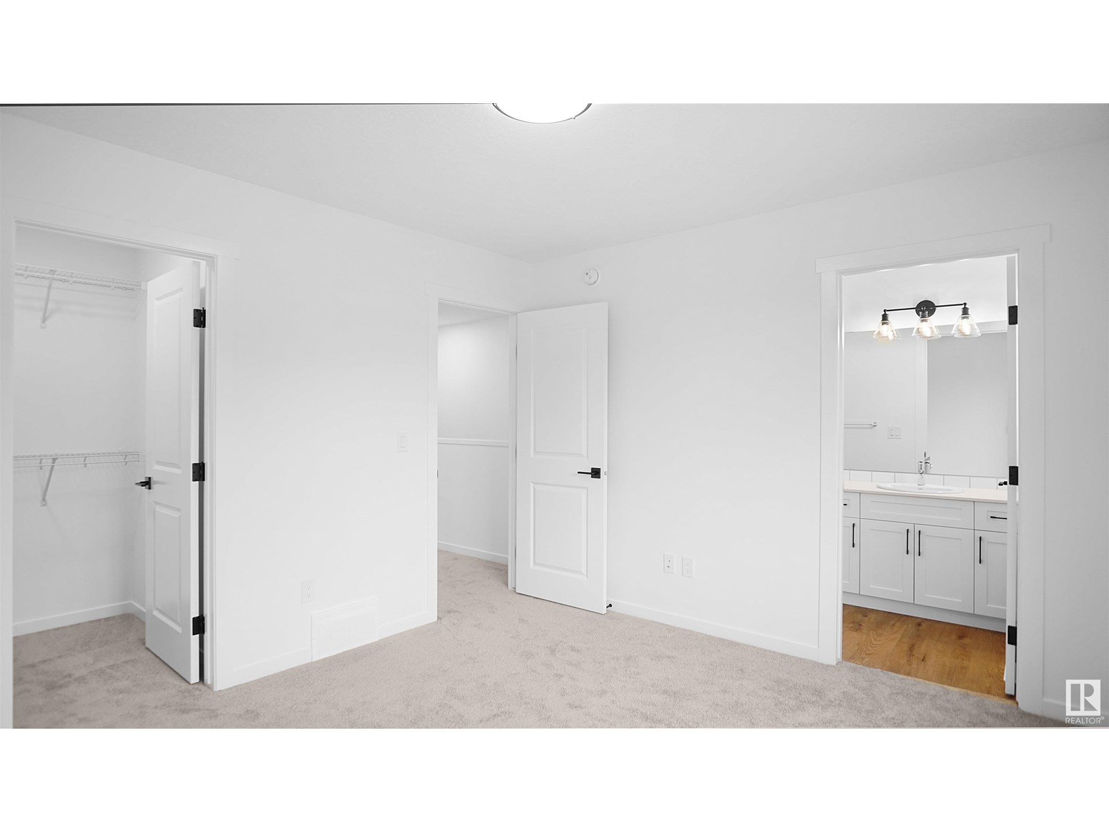 Photo 18 of 1299 Keswick Dr Sw, Edmonton AB