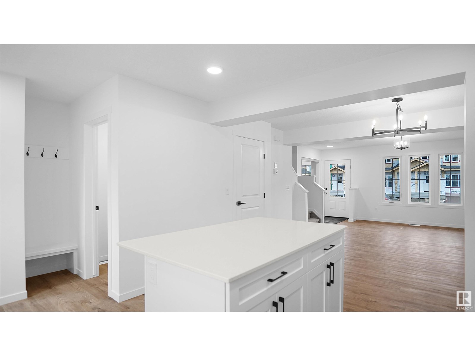 Photo 11 of 1299 Keswick Dr Sw, Edmonton AB
