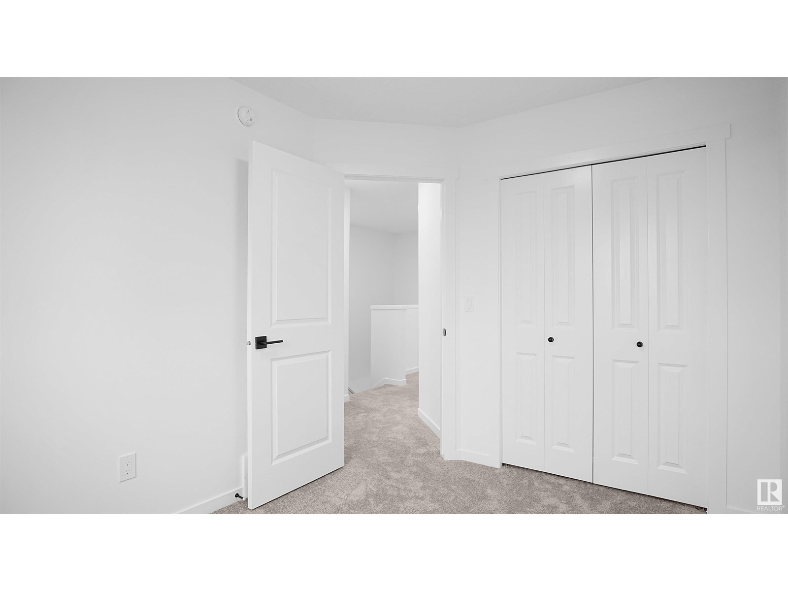 Photo 22 of 1299 Keswick Dr Sw, Edmonton AB