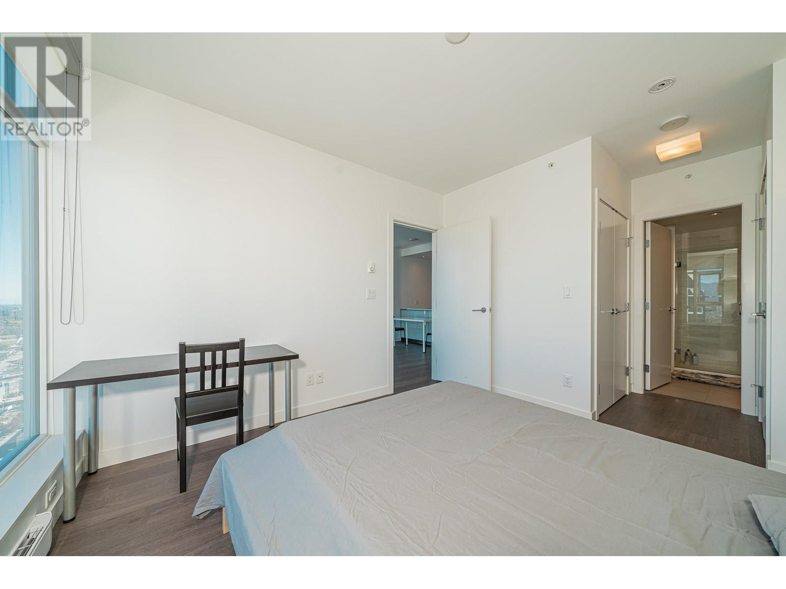 Photo 10 of 4010 4670 Assembly Way, Burnaby BC