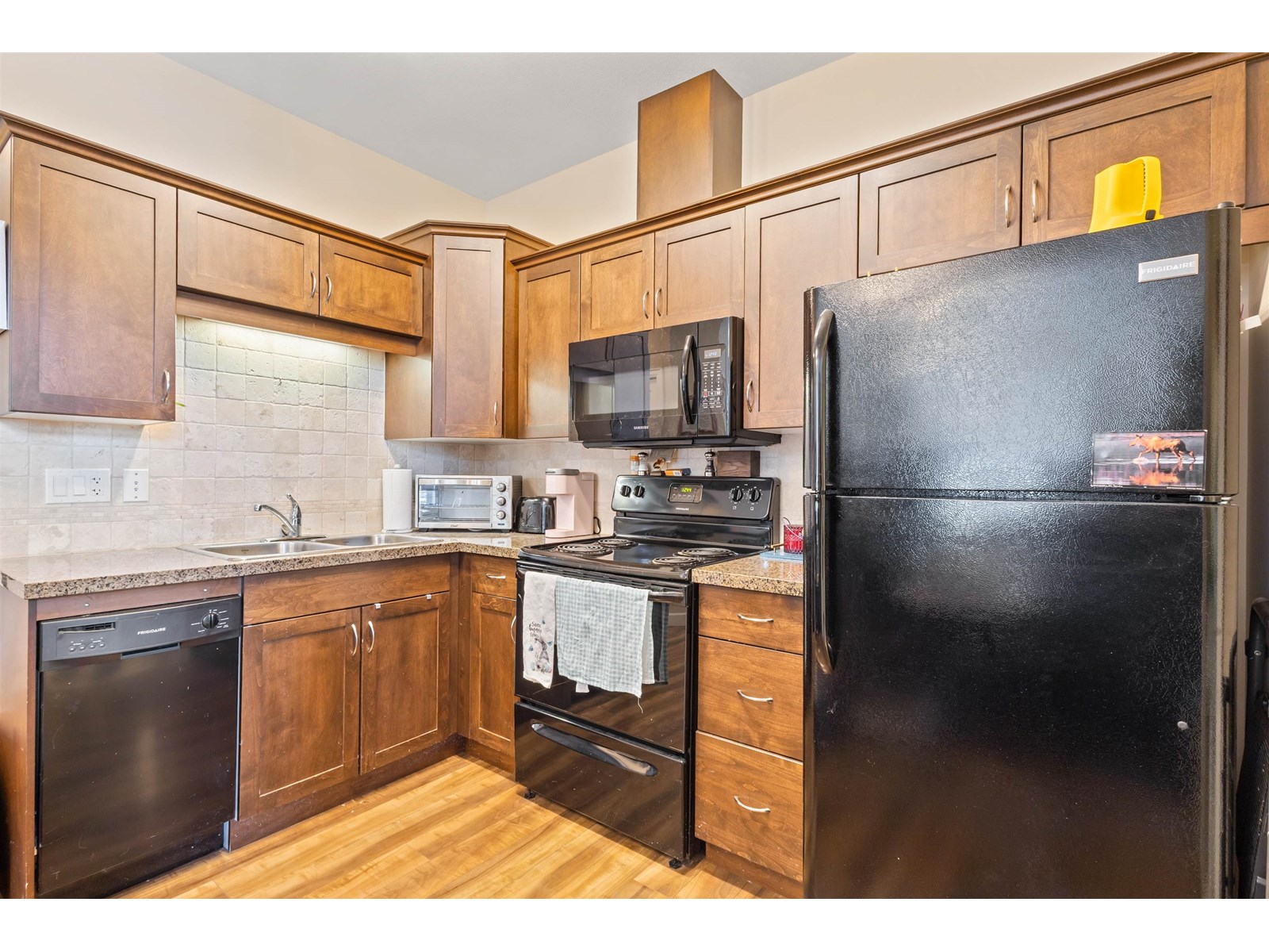 Photo 10 of 417 8531 Young Road Chilliwack Proper South, Chilliwack BC