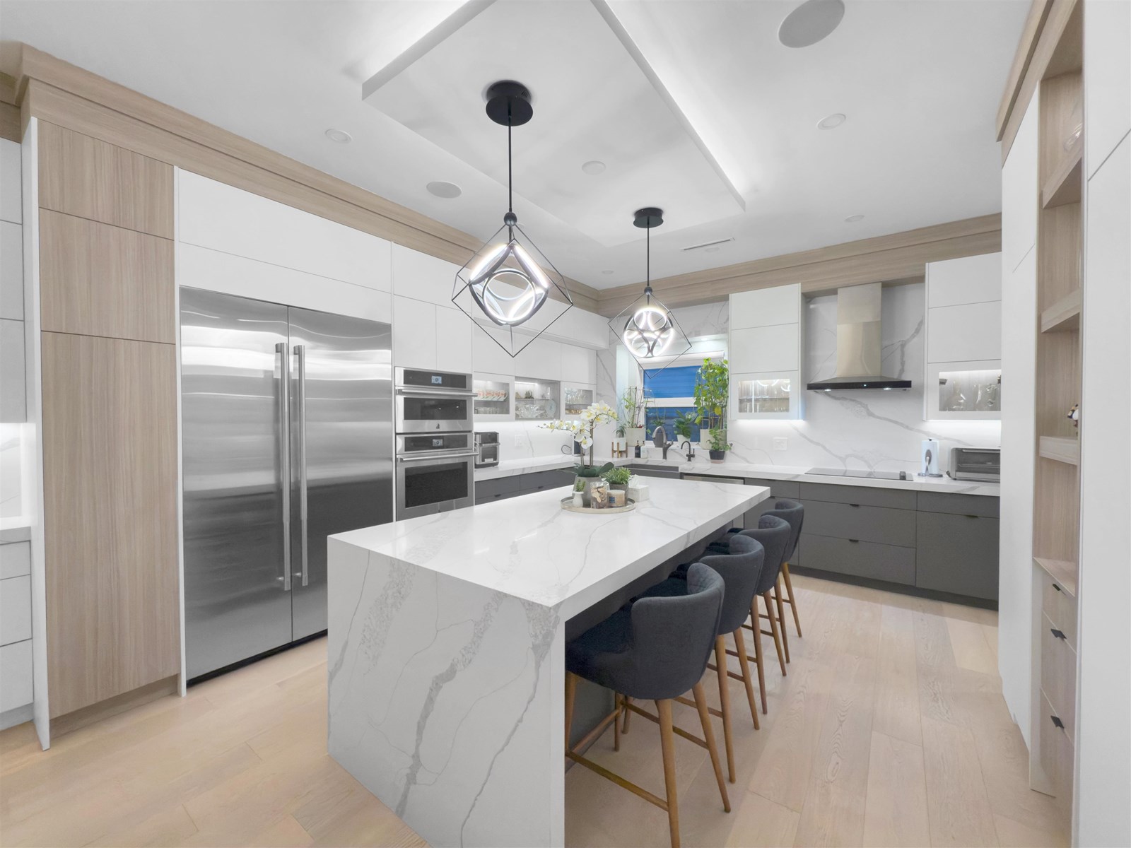 Photo 10 of 14124 71 Avenue, Surrey BC