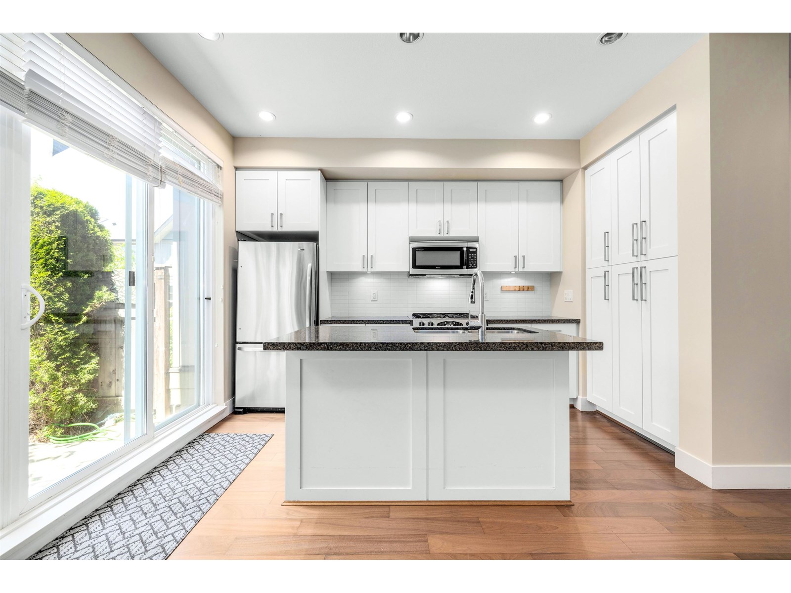 204 2501 161A STREET, Surrey