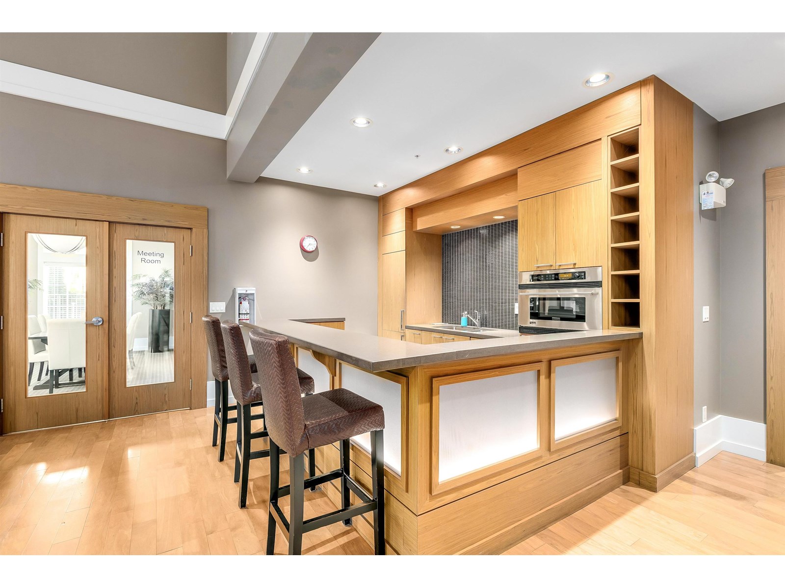 204 2501 161A STREET, Surrey