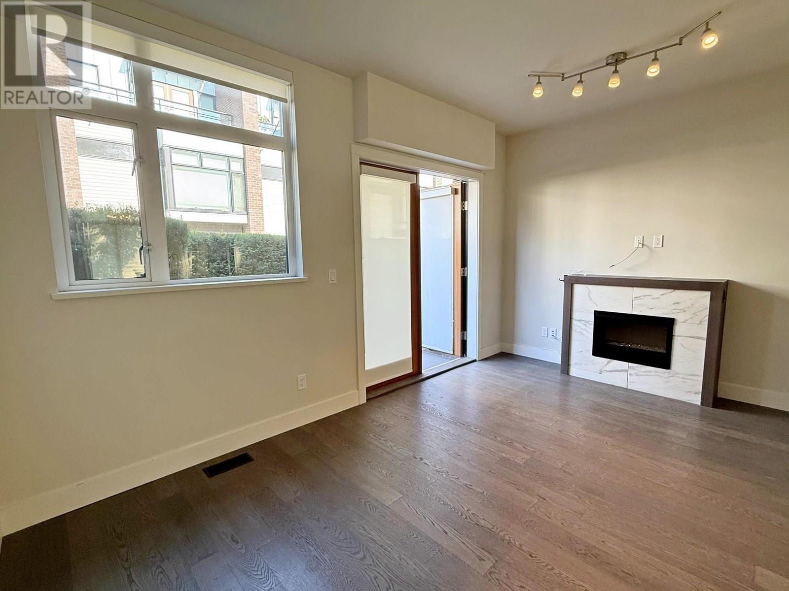 6180 OAK STREET, Vancouver