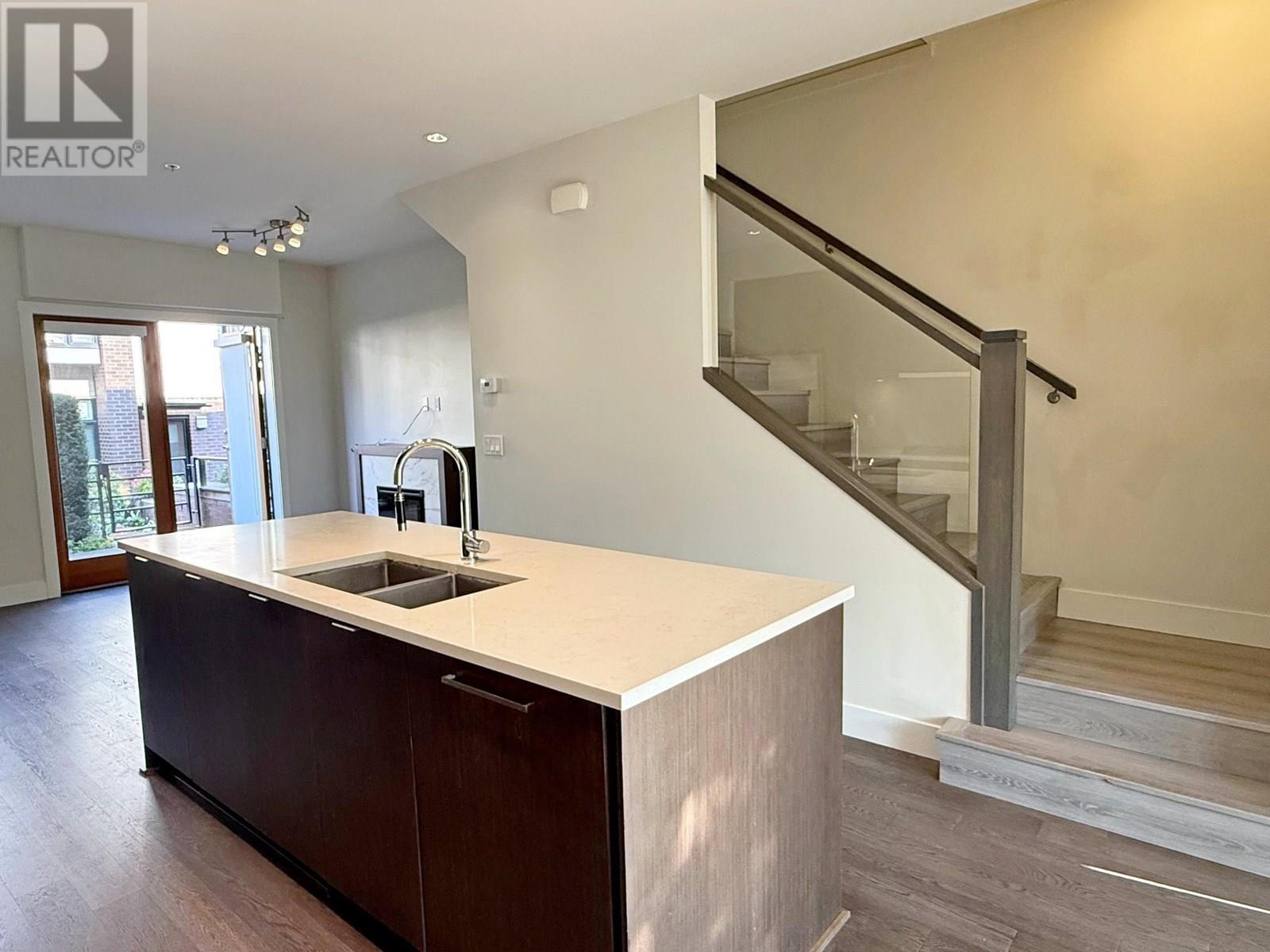 6180 OAK STREET, Vancouver