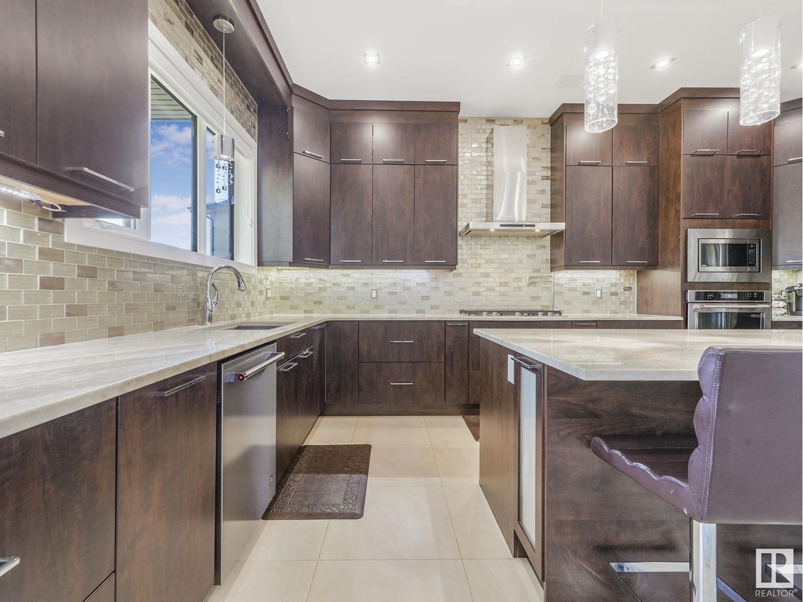 Photo 21 of 1118 Wahl Pl Nw, Edmonton AB
