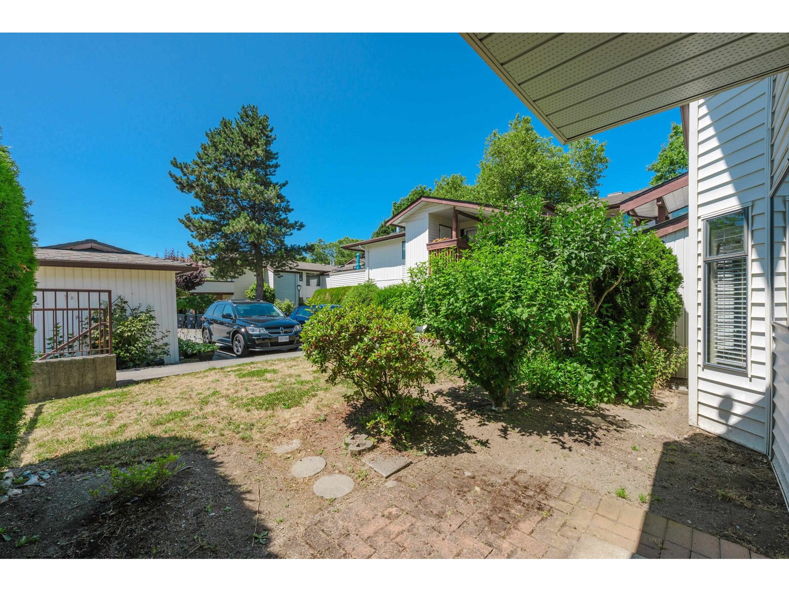 Photo 34 of 111 15153 98 Avenue, Surrey BC