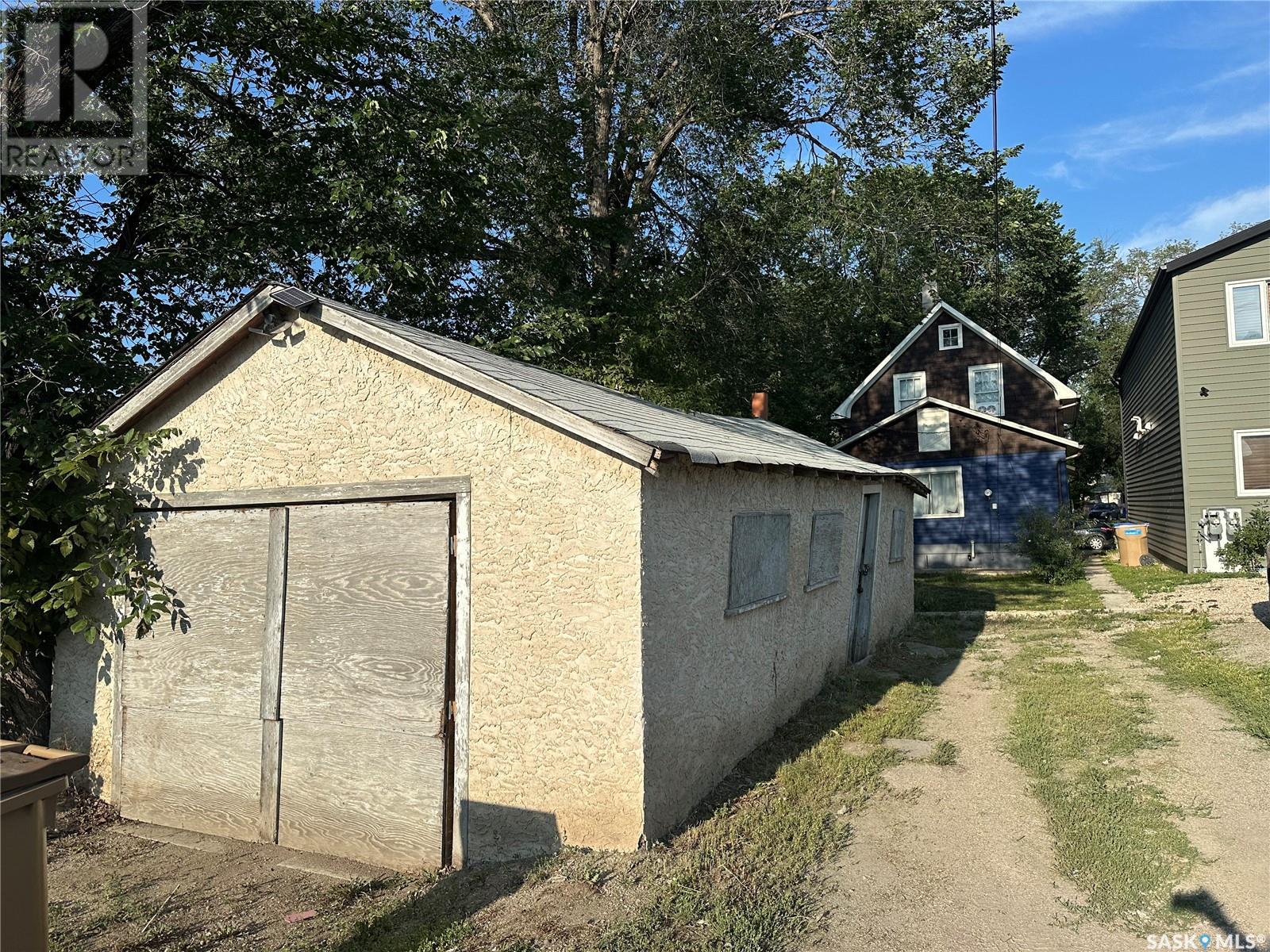 Photo 27 of 1640 Ottawa Street, Regina SK