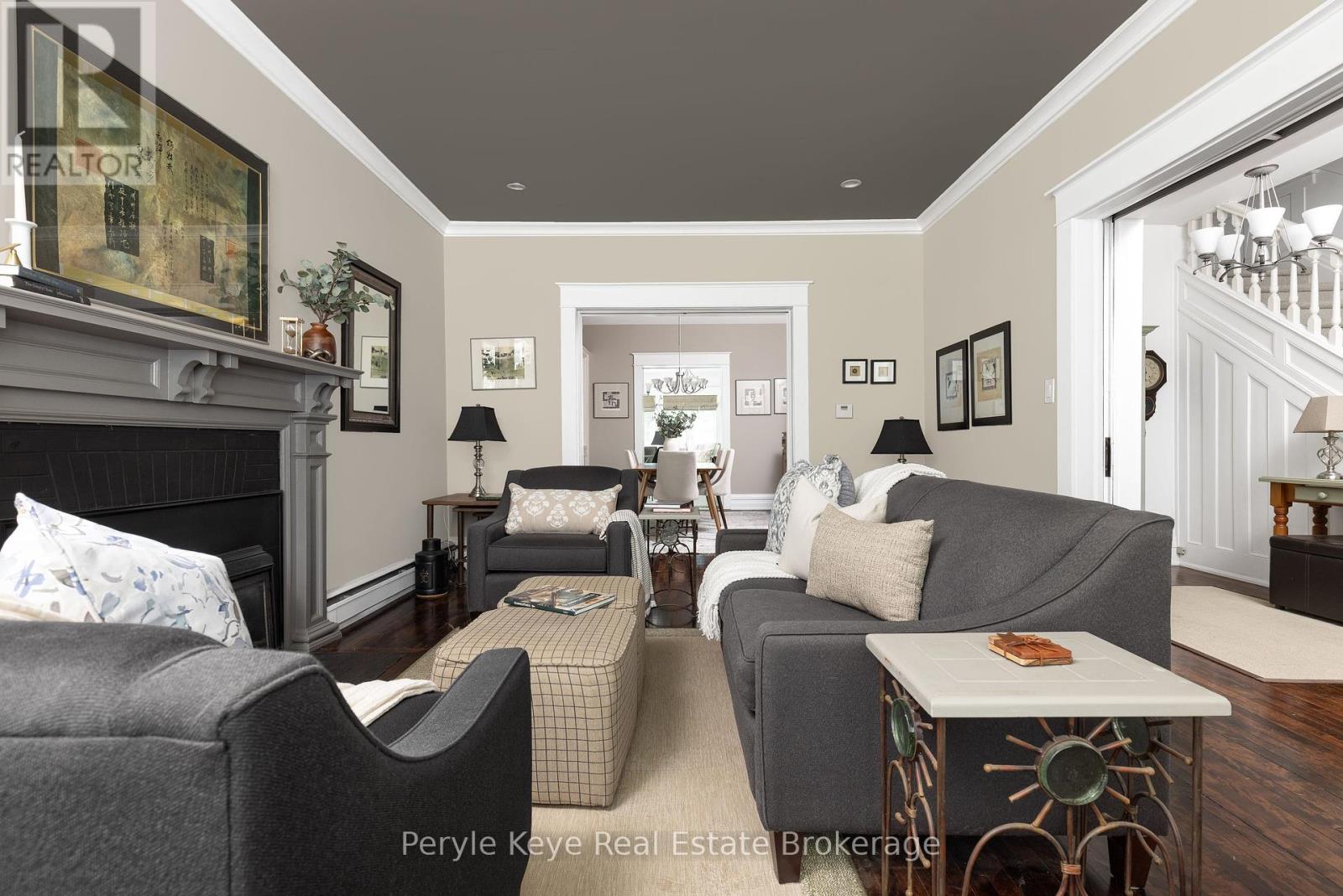 Photo 32 of 96 Ontario Street, Bracebridge ON