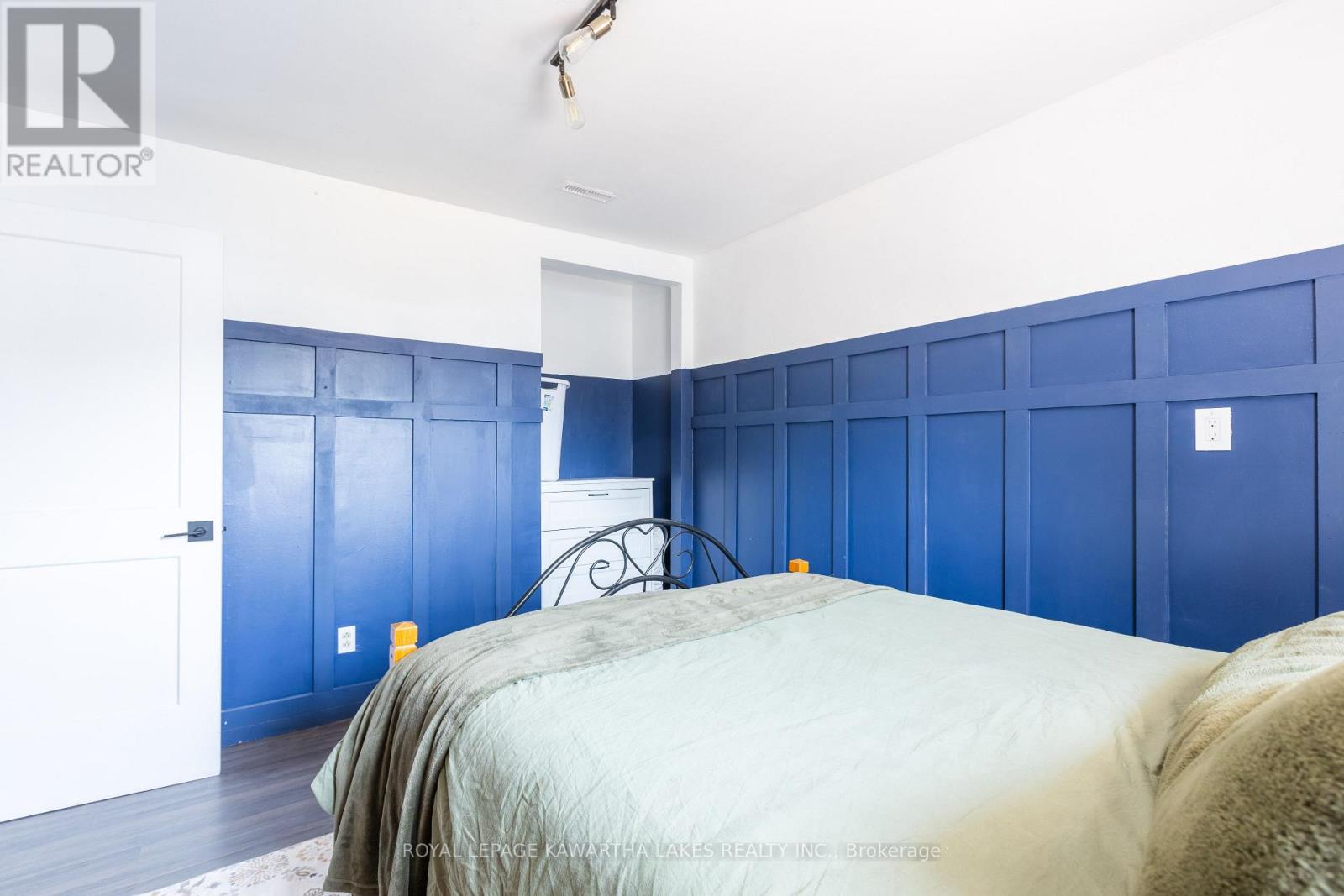 Photo 12 of 446 Dundas Street, Brock ON