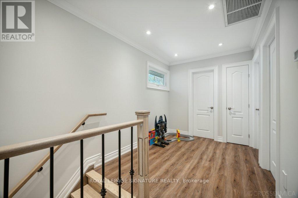 Photo 8 of 170 Moores Beach Road, Georgina ON