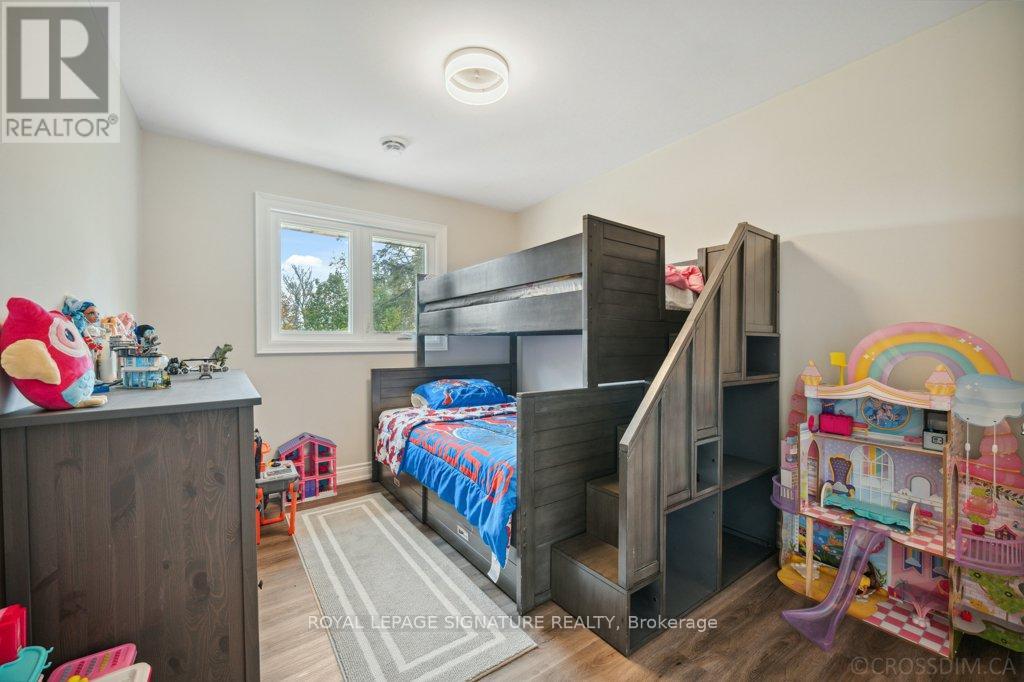 Photo 39 of 170 Moores Beach Road, Georgina ON