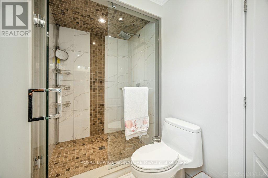 Photo 41 of 170 Moores Beach Road, Georgina ON