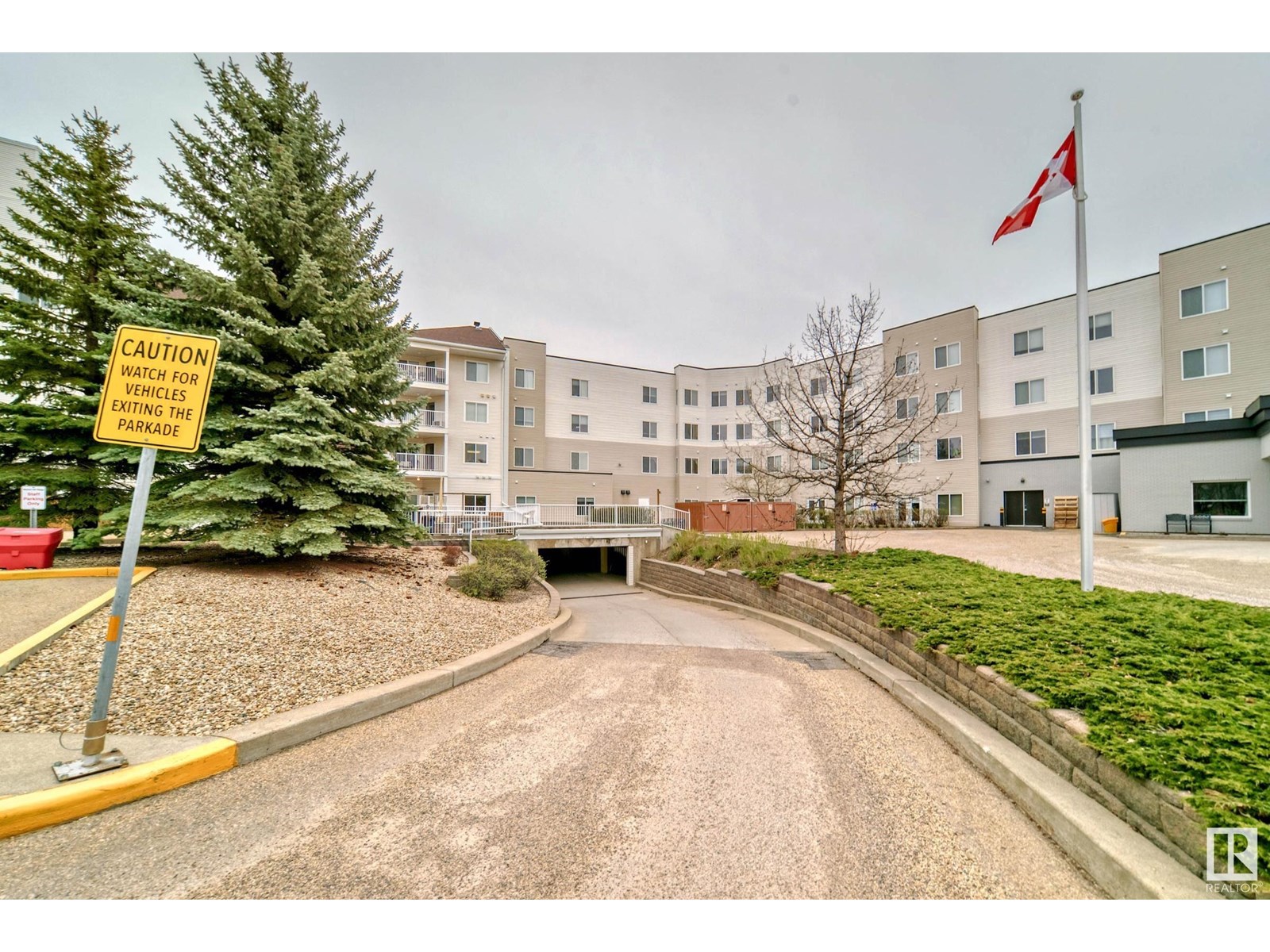 Photo 63 of 134 78 Mckenney Av, St Albert AB
