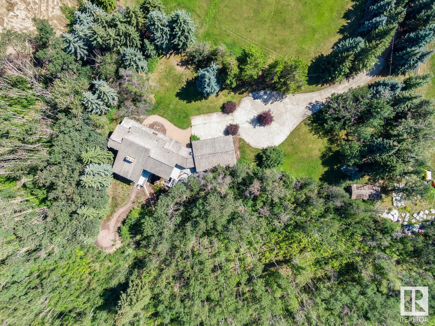 Photo 36 of 18420 8 A Av Sw, Edmonton AB