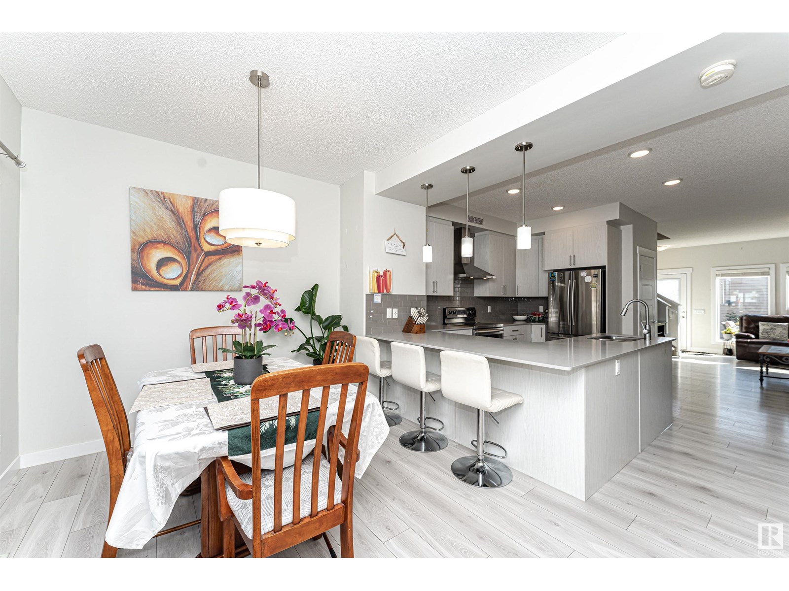 Photo 15 of 636 Orchards Bv Sw, Edmonton AB