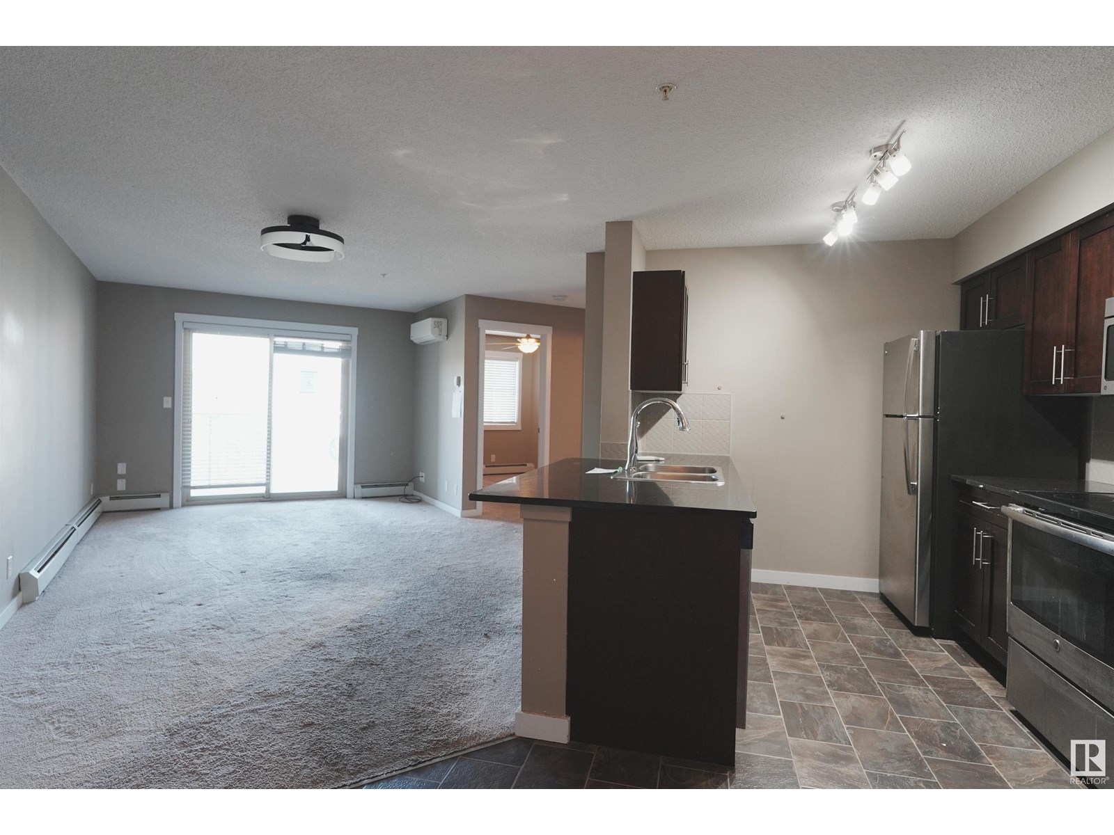 Photo 11 of 313 3211 James Mowatt Trail Sw, Edmonton AB