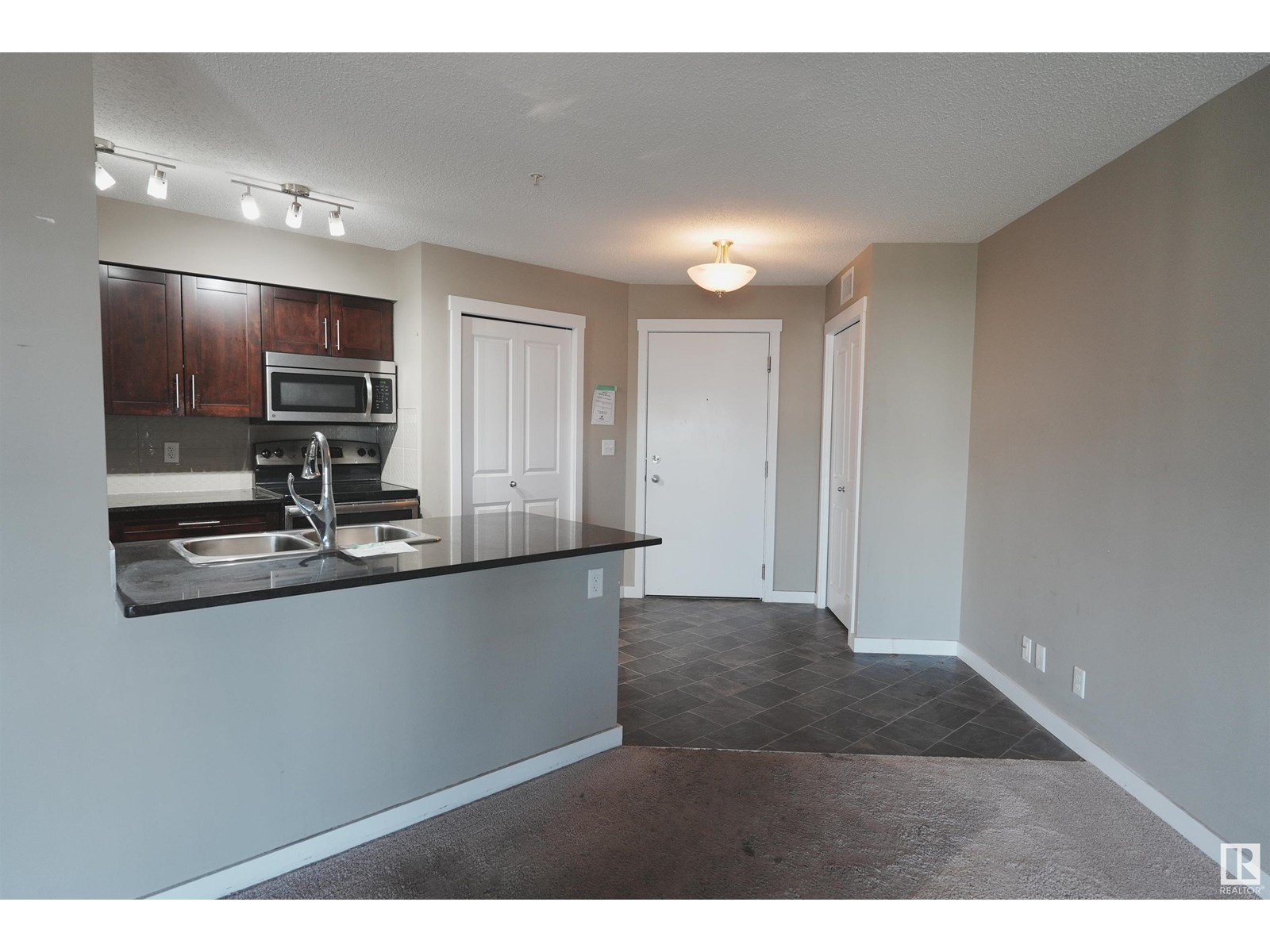 Photo 15 of 313 3211 James Mowatt Trail Sw, Edmonton AB