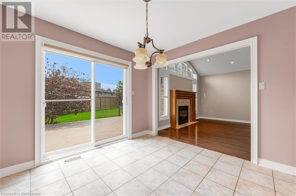 Photo 17 of 66 Chelmsford Place, Hamilton ON