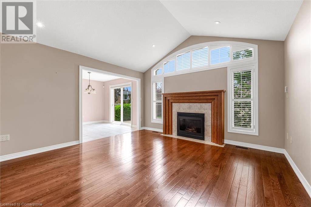 Photo 18 of 66 Chelmsford Place, Hamilton ON